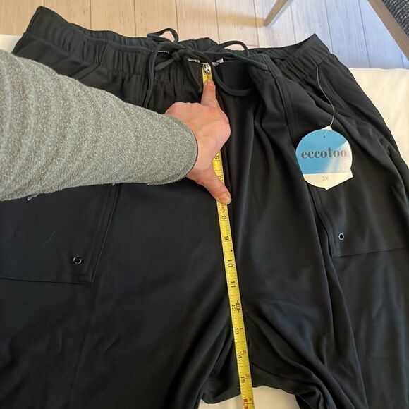 ECCOTOO BLACK CONFIABLE DRAWSTRING PANTS.  NICE FRONT POCKETS.  NEW WITH… - Picture 7 of 10